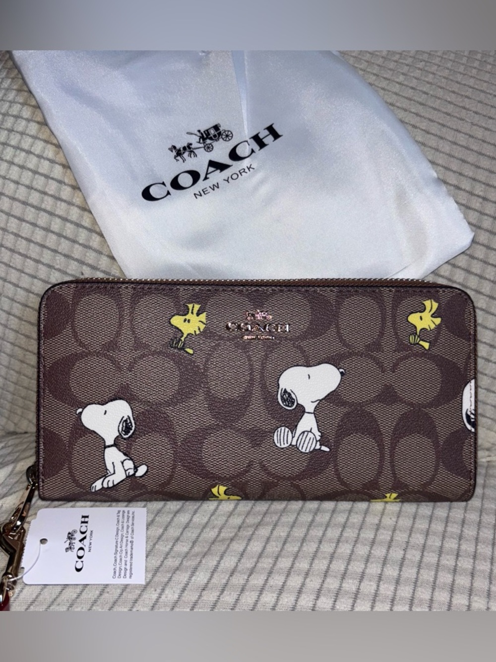 NWT COACH x PEANUTS Long Zip around Wallet Snoopy Woodstock Khaki Brown Wristlet